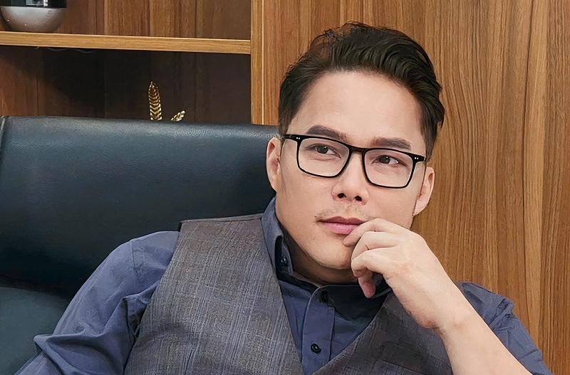 Nghệ sỹ đa năng Hoàng Vũ: Một cái đầu chứa đầy nỗi sợ hãi sẽ không có chỗ cho những khát khao