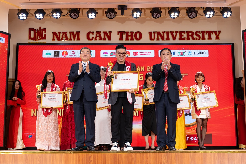 le-tat-dat-gala-xuan