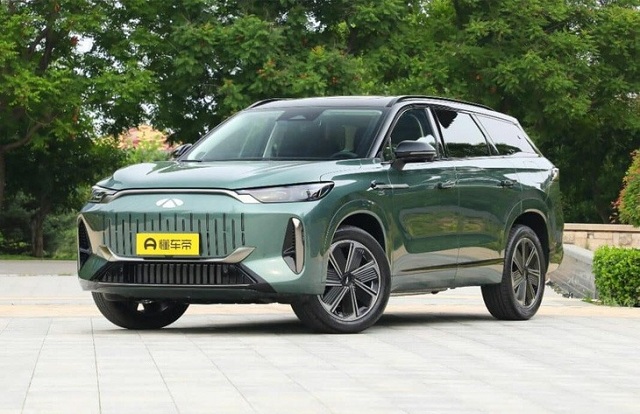 Xe hybrid Trung Quốc lập kỷ lục Guinness khi chạy 2.100km chỉ với một bình xăng