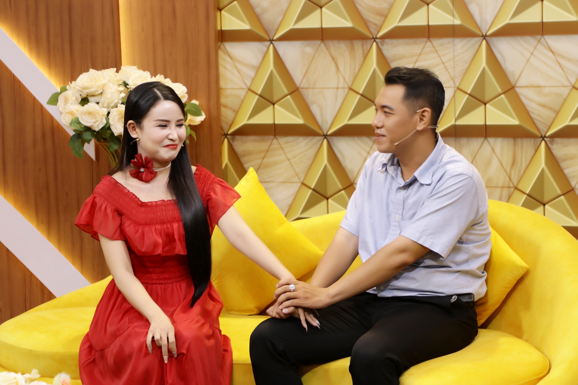 thuan-vo-thuan-chong-co-gai-quyet-theo-chong-kem-8-tuoi-du-gia-dinh-phan-doi-tgnguoinoitieng23