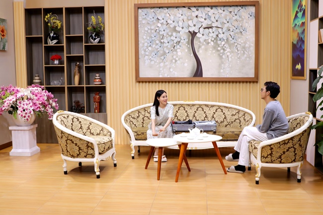dien-vien-cam-ho-nhieu-lan-tam-dung-nghe-thuat-de-lam-viec-khac-trang-trai-cuoc-song-tgnguoinoitieng9