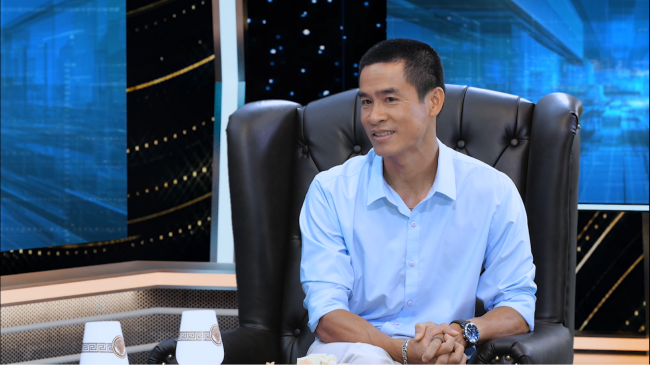 kinh-da-chieu-dao-dien-le-hoang-gay-gat-khi-tho-hien-dai-choi-bo-truyen-thong-tgnguoinoitieng3