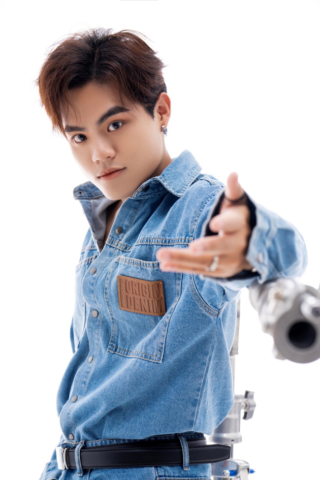dien-vien-quang-anh-khoe-ve-dien-trai-trong-bo-anh-mung-tuoi-21-tgnguoinoitieng7