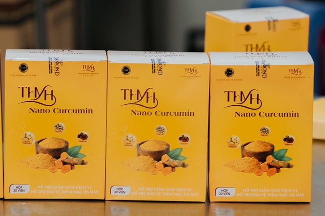 ceo-thuan-huyen-minh-huyen-ra-mat-bo-doi-thmh-queen-beauty-thmh-nano-curcumin-HP