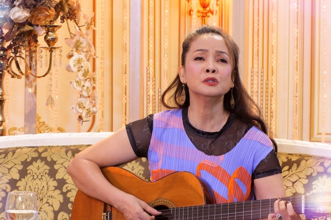 ca-si-hong-hanh-bieu-tuong-am-nhac-cua-thap-ky-80-tgnguoinoitieng1