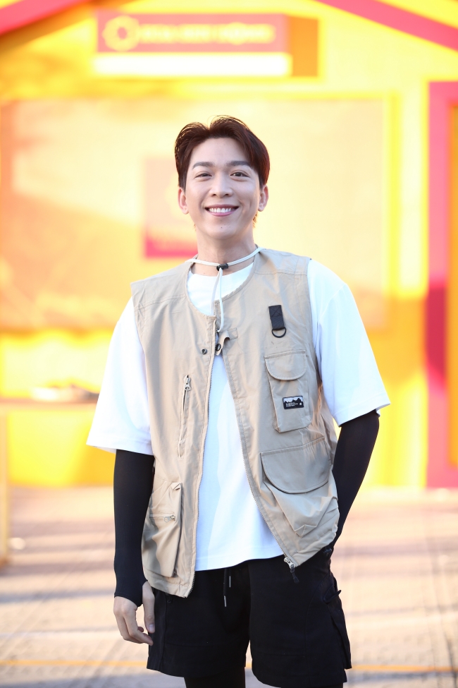 mc-quyen-linh-tang-phuc-xot-xa-hoan-canh-be-trai-mo-coi-me-mat-khi-dang-mang-thai-8-thang-tgnnt 
