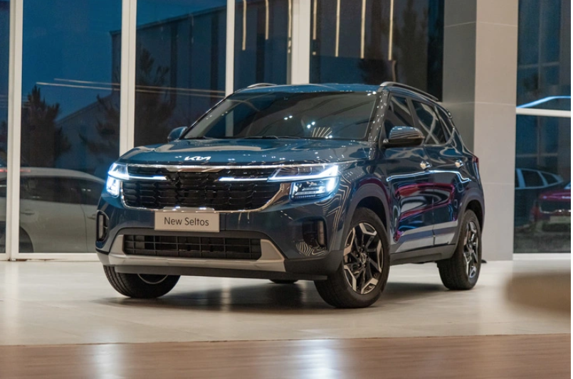 Kia Seltos 2024 bản cao nhất chốt giá 799 triệu ngang 'đàn anh' Sportage