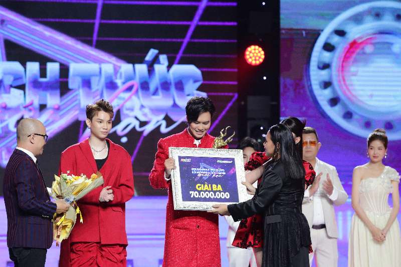 Producer Tuấn Mario đăng quang Thách Thức Giới Hạn 2024 cùng học trò Nguyễn Huy