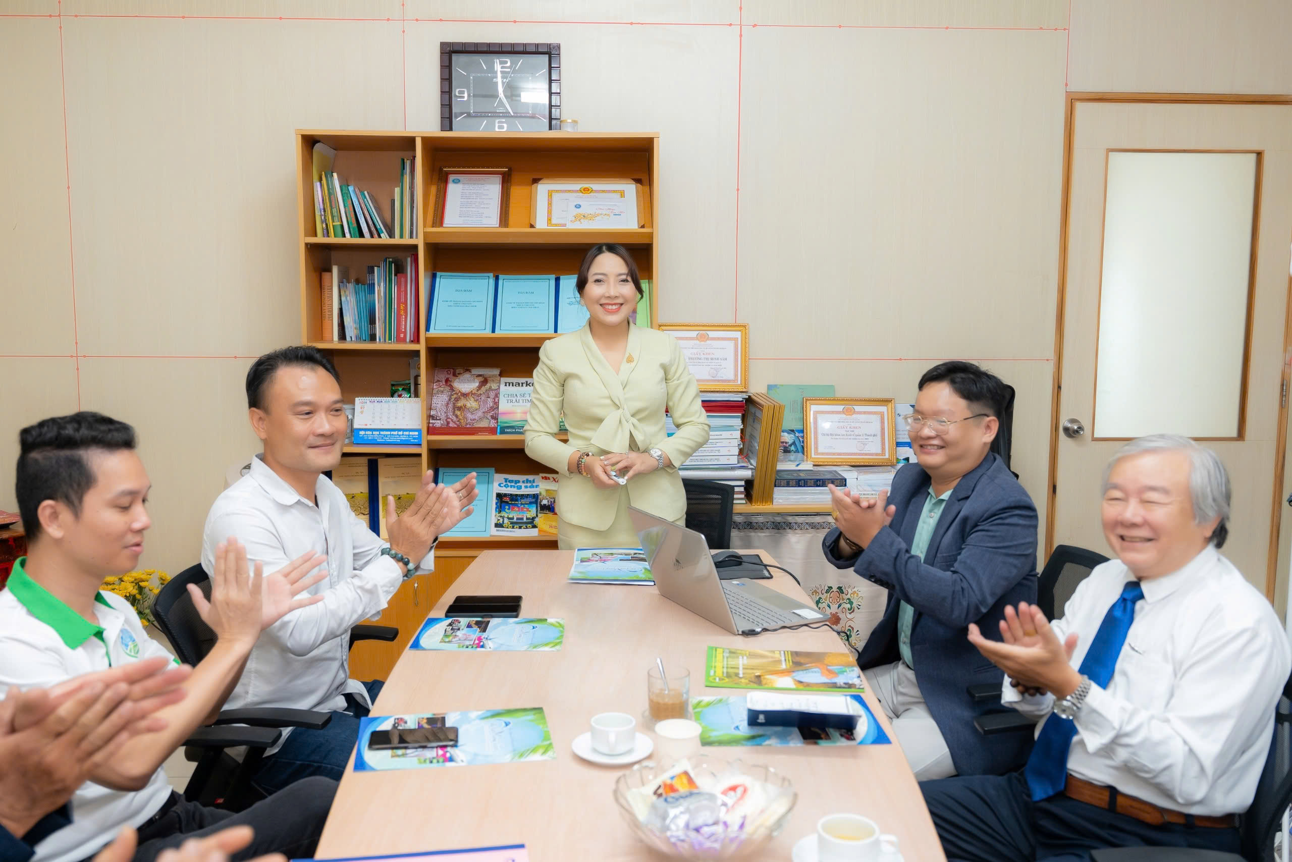 Phát động chương trình Hành trình Vì Một Việt Nam Xanh - Asean Green Awards 2024