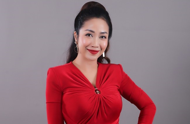 Ốc Thanh Vân: “Khi sang Úc, có khi đang nấu cơm, tôi thấy nhớ nghề kinh khủng”