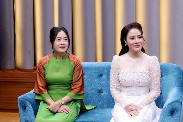 Mảnh Ghép Hoàn Hảo: Ca sĩ Lê Thu Uyên “ngại yêu” vì lo lắng không ai bên cạnh mẹ