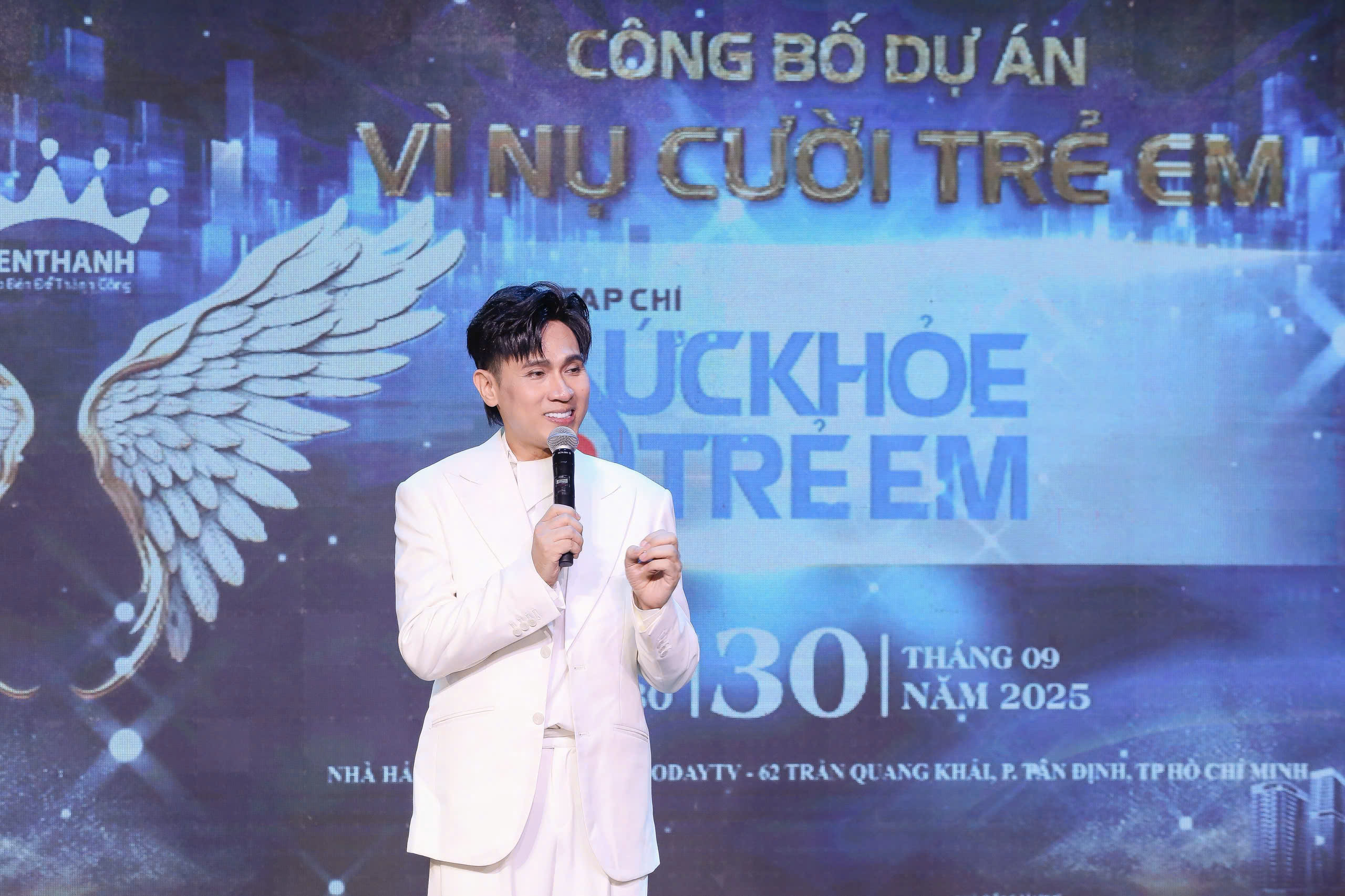 Nguyên Vũ lấy doanh thu MV Say Một Đời Vì Em góp vào quỹ “Vì Nụ Cười Trẻ Em”