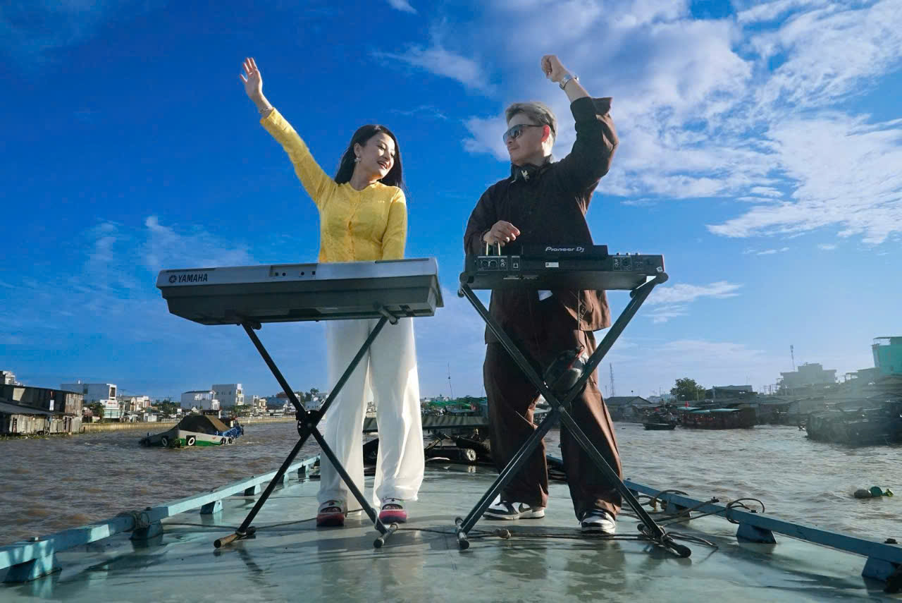 Hội ngộ Trúc Thy tại Mỹ, Thanh Nhã cùng DJ JVL về VN quay MV giới thiệu cảnh đẹp của quê hương