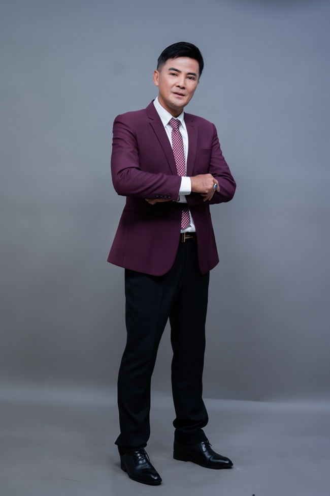 quoc-phu-pham-tuan-kha-doi-mat-thu-thach-huynh-nhu-phan-khich-khi-hat-nhac-vinh-su-tgnguoinoitieng5