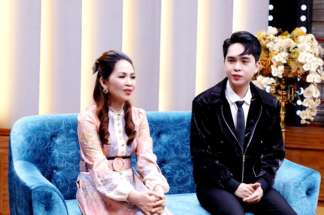 Mảnh Ghép Hoàn Hảo: Ca sĩ Dương Minh Ngọc và hành trình thay mẹ viết tiếp ước mơ ca hát