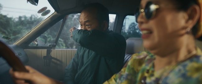 nsut-chieu-xuan-va-le-tuan-khang-chinh-thuc-xuat-hien-hai-huoc-trong-trailer-moi-cua-lat-mat-8-vong-tay-nang-tnguinoitieng 16