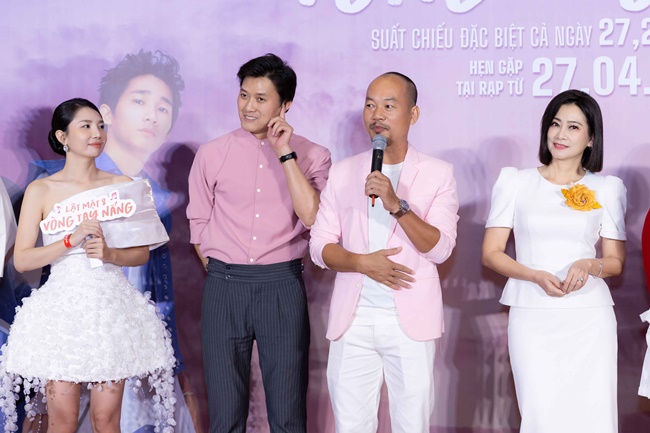ly-hai-tu-nguyen-chieu-phim-lat-mat-8-mien-phi-cho-hon-1000-khan-gia-TGNGUOINOITIENG 45
