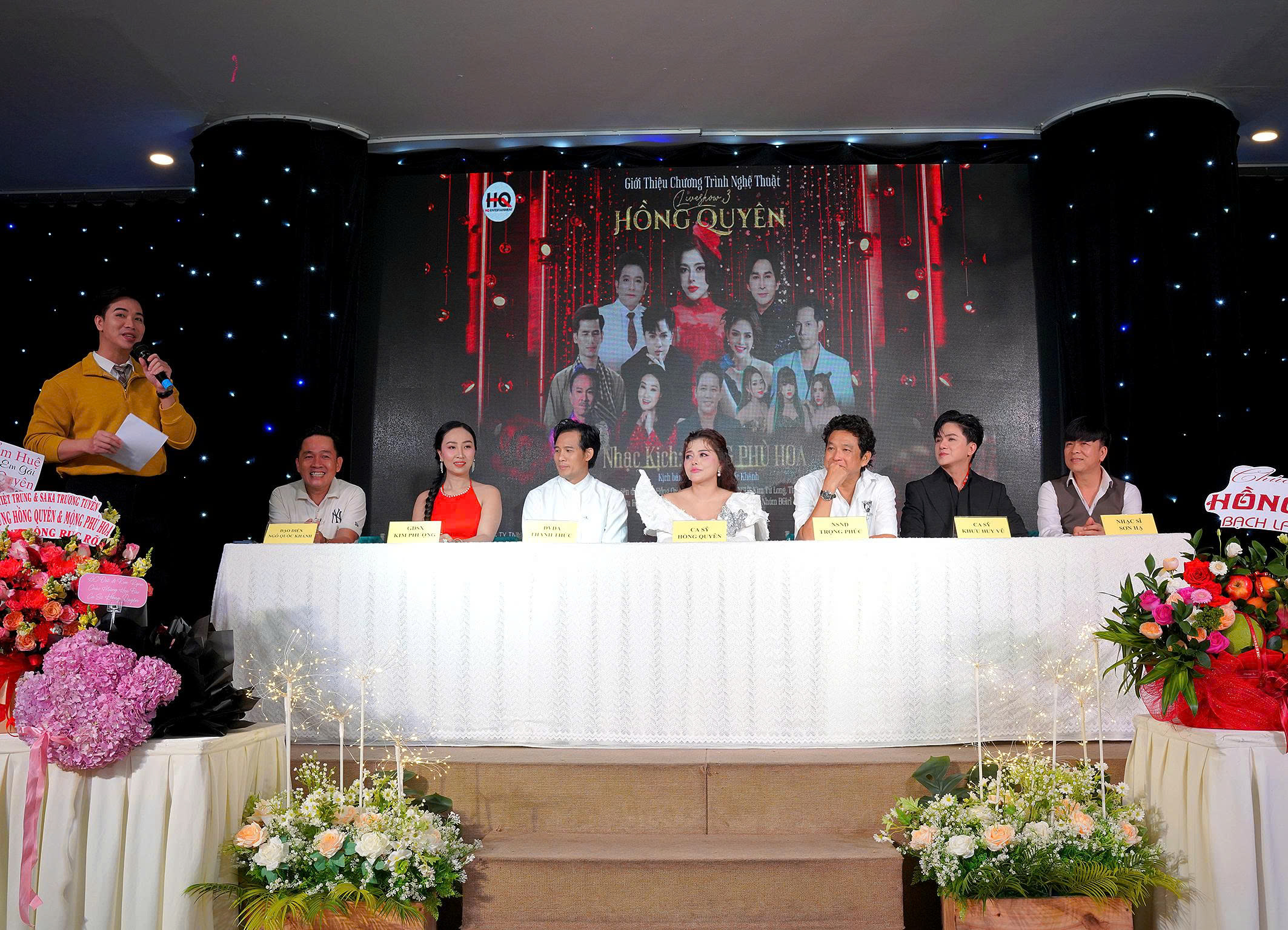 hong-quyen-choi-lon-to-chuc-liveshow-3-bang-nhac-kich-mong-phu-hoa-TGNGUOINOITIENG4