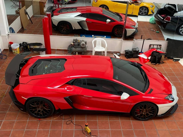 Lamborghini Aventador độ phiên bản kỷ niệm 50 năm lột xác, đại gia chọn phong cách chưa từng có tại Việt Nam