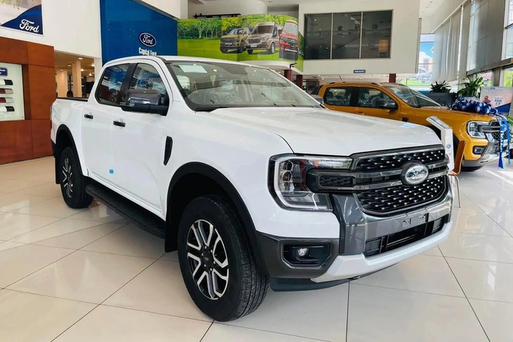 Vì sao 10 bán tải bán ra tại Việt Nam có tới 8 chiếc Ford Ranger?