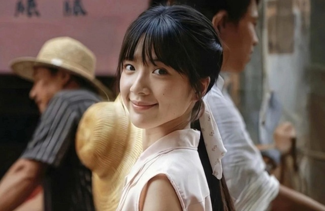 nu-dien-vien-vo-danh-doi-doi-nho-phim-dien-anh-doanh-thu-8-000-ty-dong